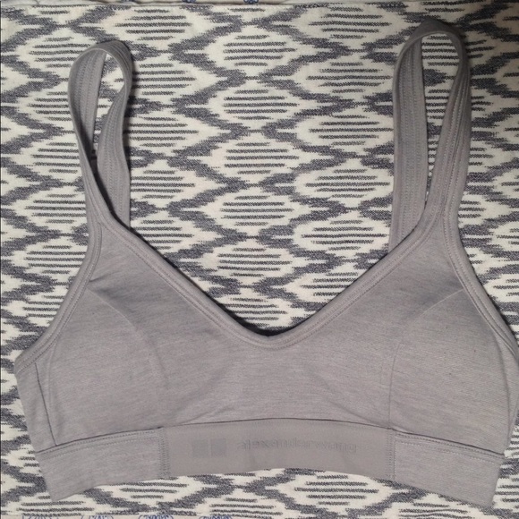 uniqlo bralette